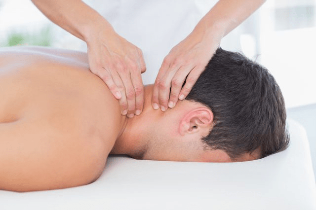 Bạn sẽ phải giật mình với những tác hại không ngờ tới khi massage ngoài tiệm