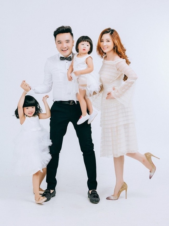 Hình ảnh gia đình hạnh phúc của Ca sĩ Dương Ngọc Thái 
