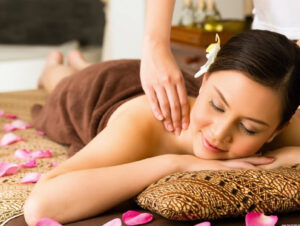 massage bấm huyệt trị liệu-Massage bấm huyệt giúp thư giãn và hỗ trợ giảm đau hiệu quả 